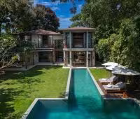 Villa Damai, Piscine Grande Largeurs